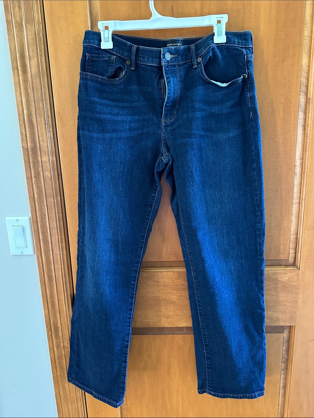 Banana Republic Women’s Premium Denim Girlfriend Jeans Size 32